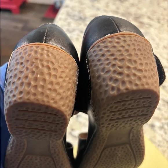 L'ATISTE Black Leather Loafers - Picture 5 of 7